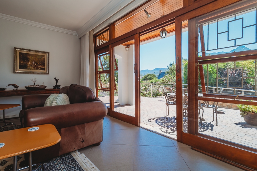 4 Bedroom Property for Sale in Dormehls Drift Western Cape